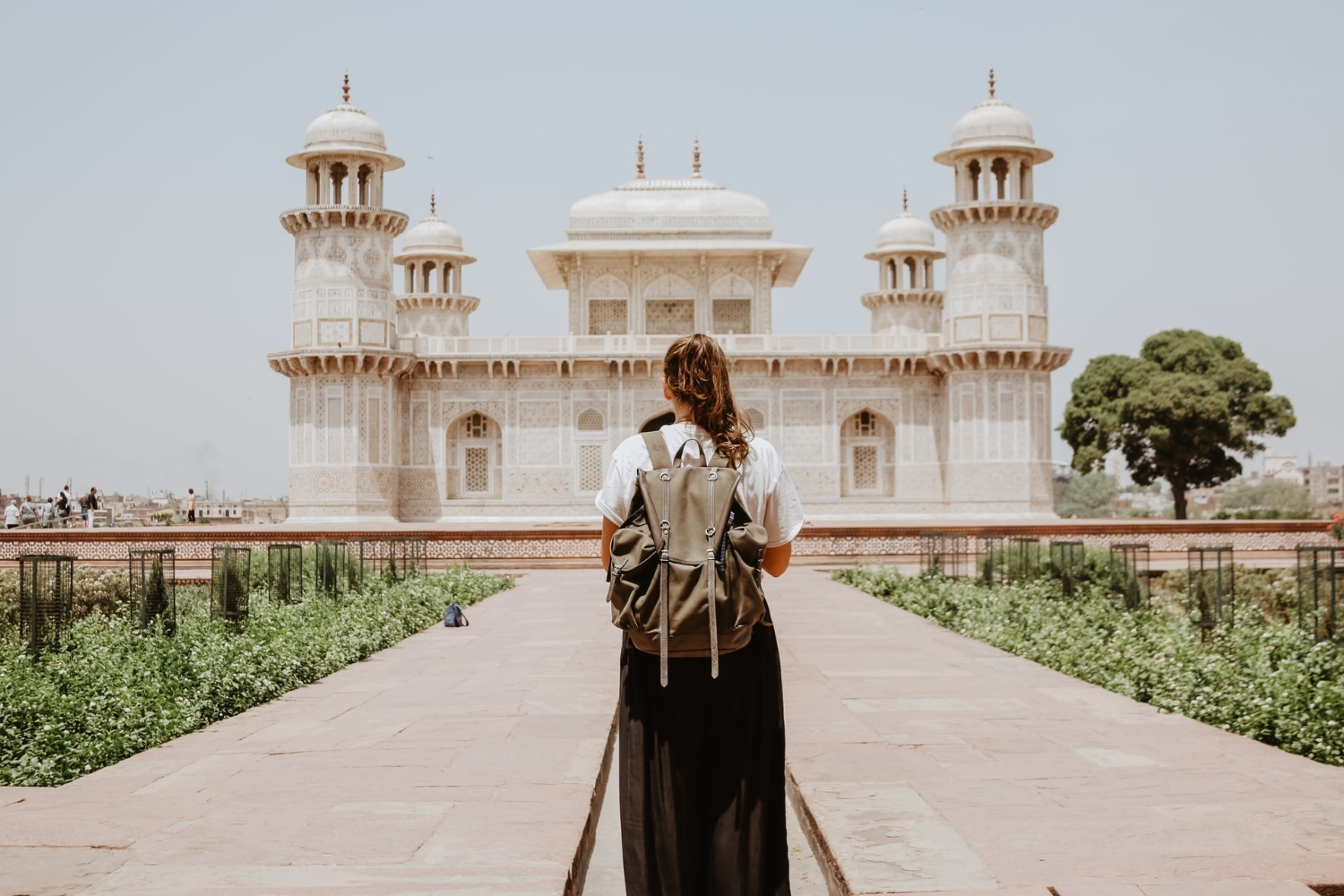 International Travel Planning: 6 Problemau Gyda Chyfieithu